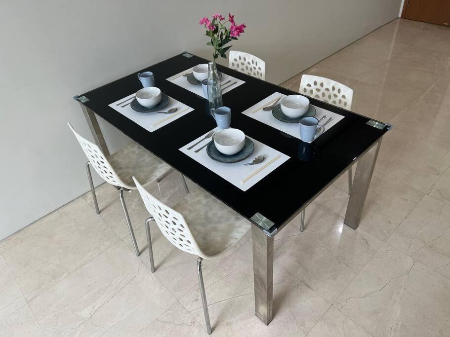 5-8mins To Aquaria Klcc/kl Convention Ctre, 2 Beds Pangsapuri