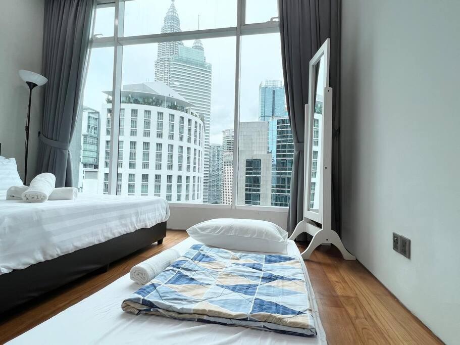 5-8mins To Aquaria Klcc/kl Convention Ctre, 2 Beds Pangsapuri