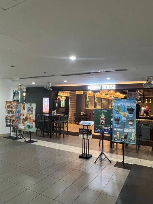 5-8mins To Aquaria Klcc/kl Convention Ctre, 2 Beds * Kuala Lumpur