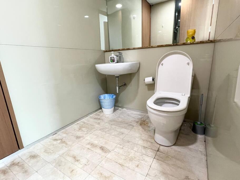 Pangsapuri 5-8mins To Aquaria Klcc/kl Convention Ctre, 2 Beds *